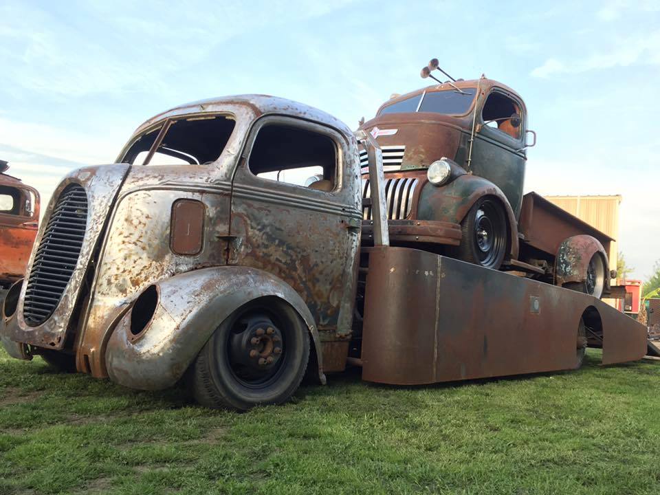 1938 Ford Hauler and 1941 Chevy