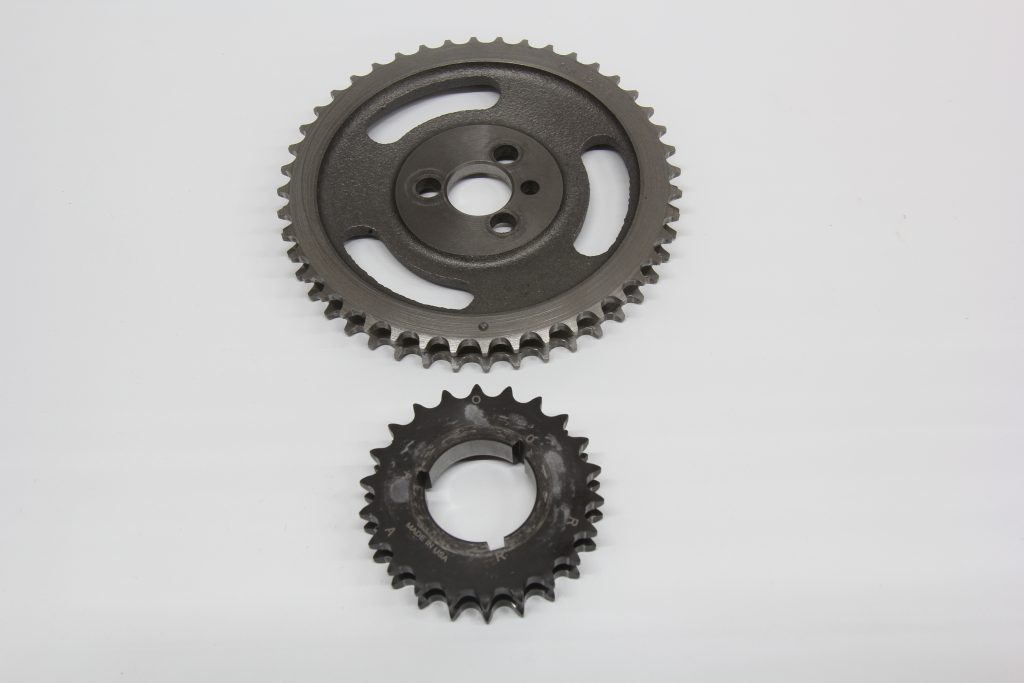 This is a cam and crank gear layout just to put all this gear talk into perspective. The cam gear (top) will always have twice as many teeth as the crank gear (bottom) so that the cam spins at half engine speed. 