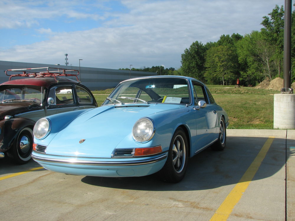 Porsche 911, Light Blue
