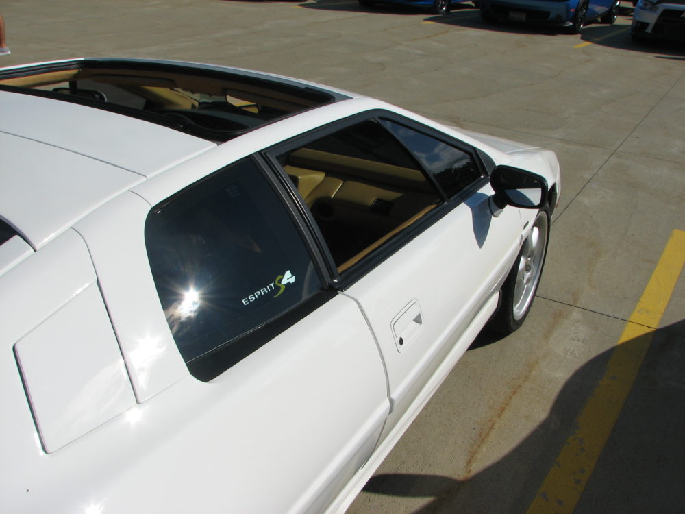1994 Lotus Esprit S4, Side View