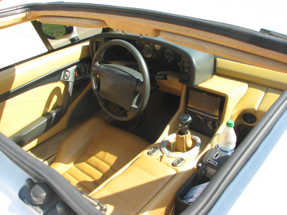 1994 Lotus Esprit S4, Cockpit