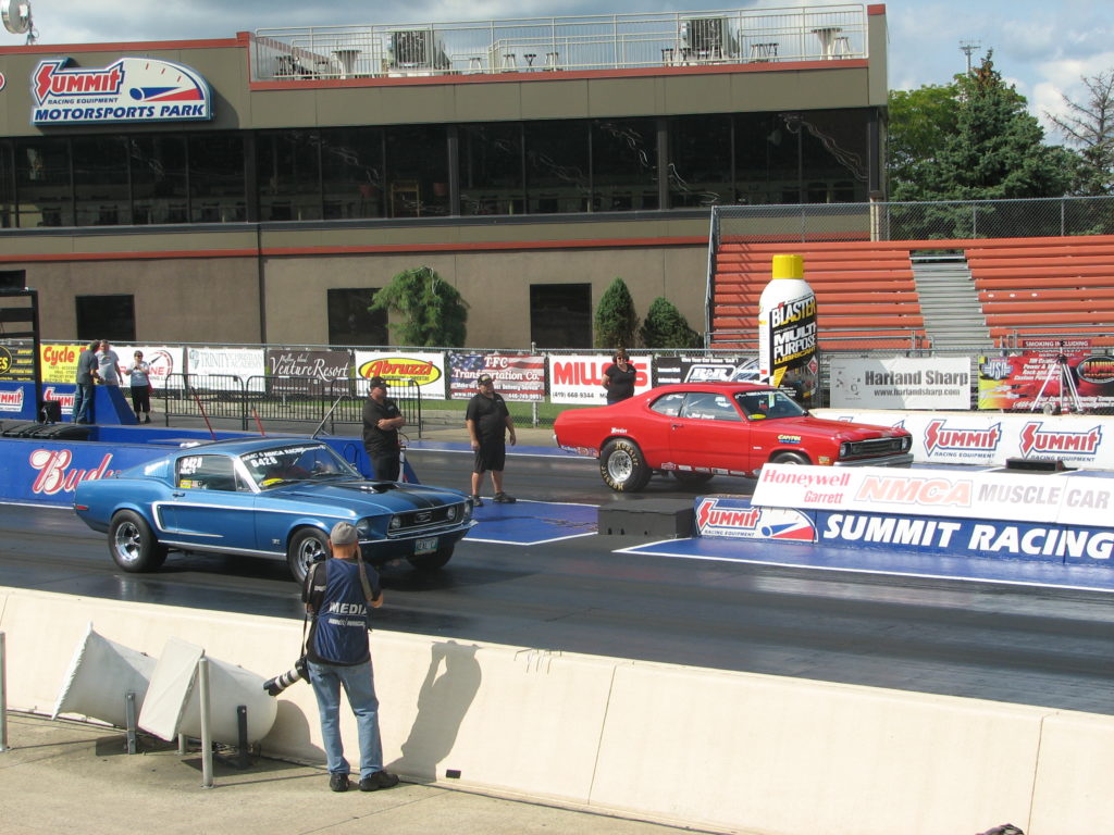 Ford Mustang Drag Race