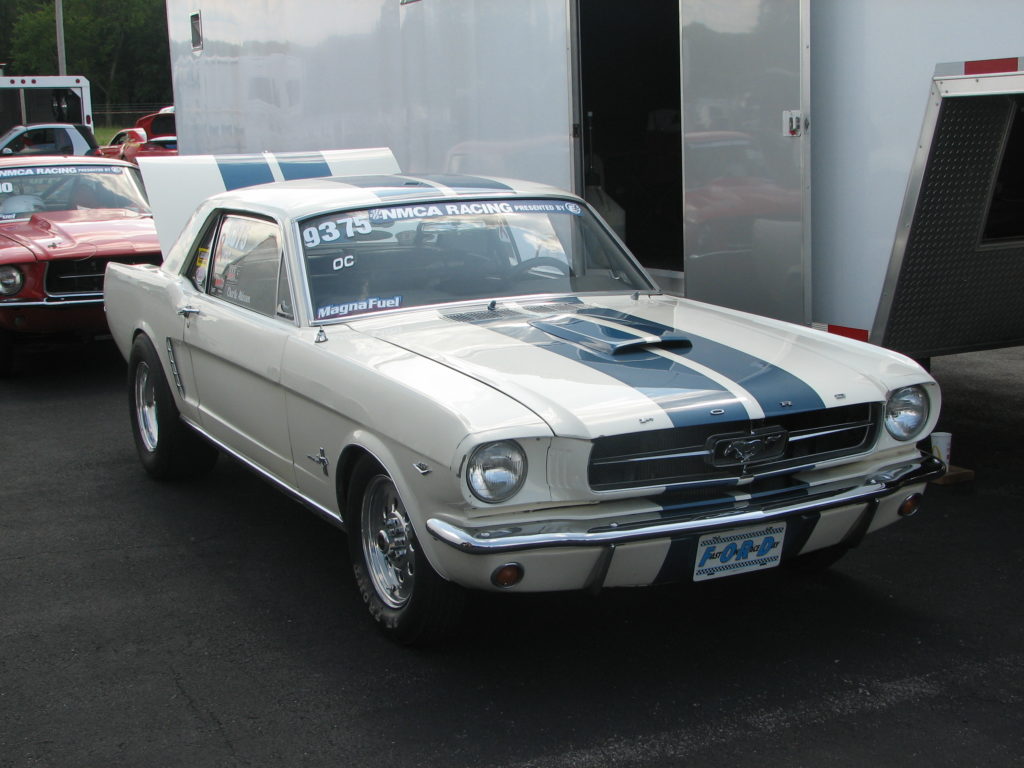 Ford Mustang, Racing Stripes