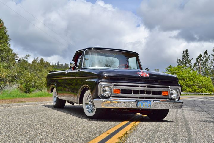1961 Ford Truck Unibody, Front Grille