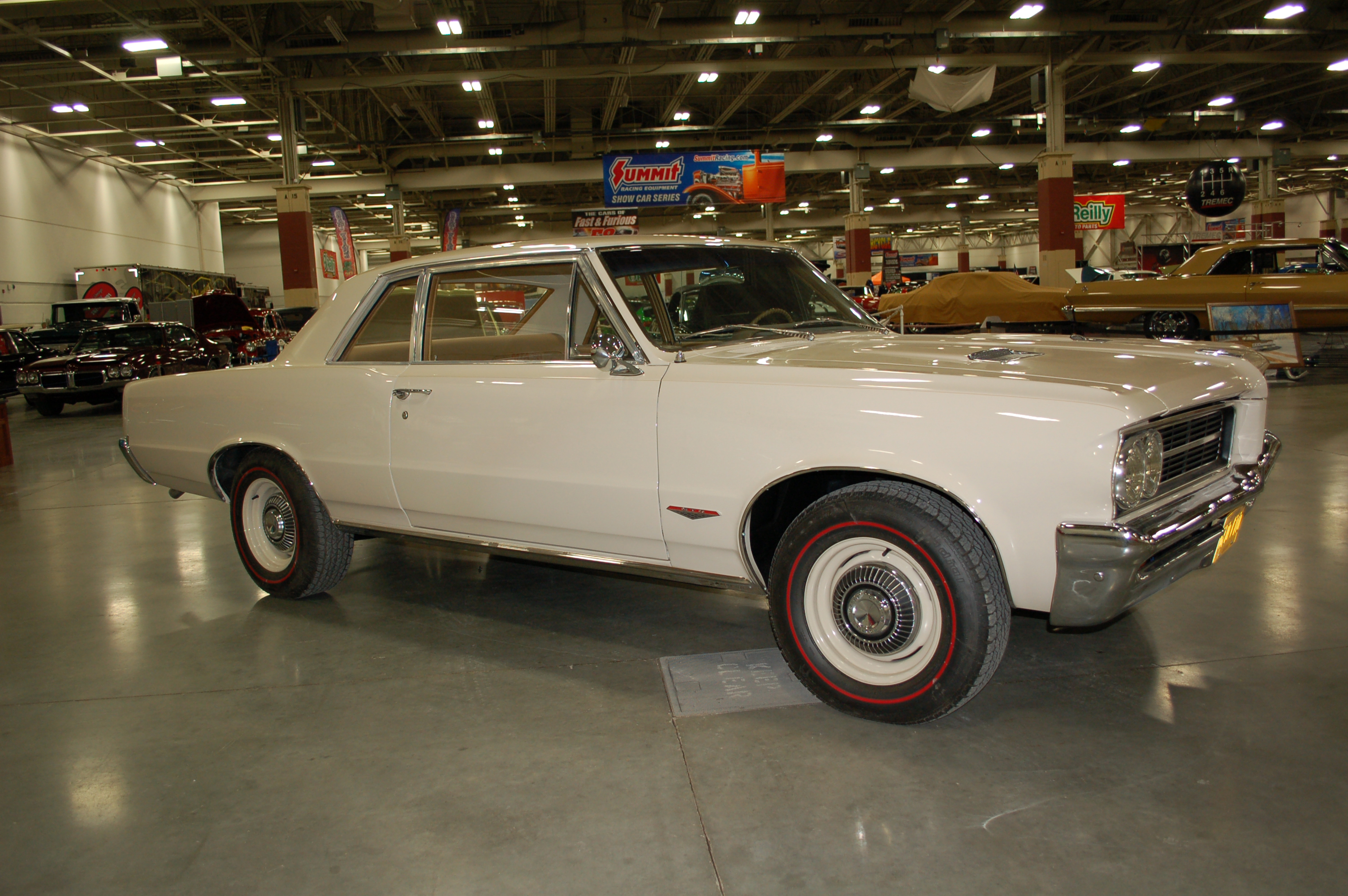 Milwaukee-World-of-Wheels-1964-GTO