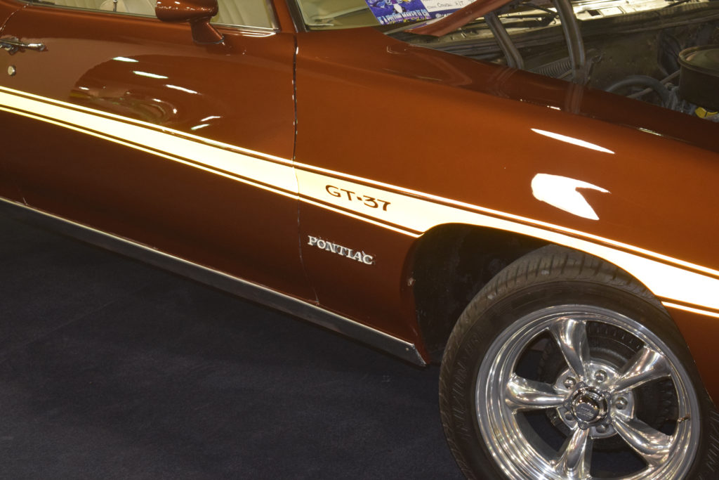 1971-Pontiac-GT-37-Badge