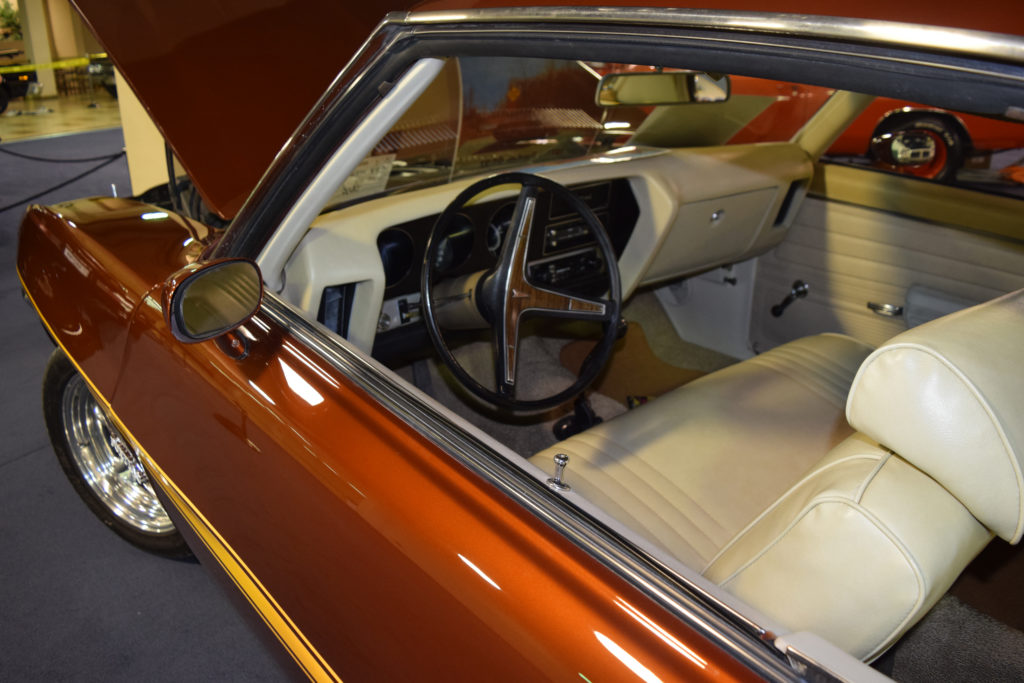 1971-Pontiac-GT-37-Interior