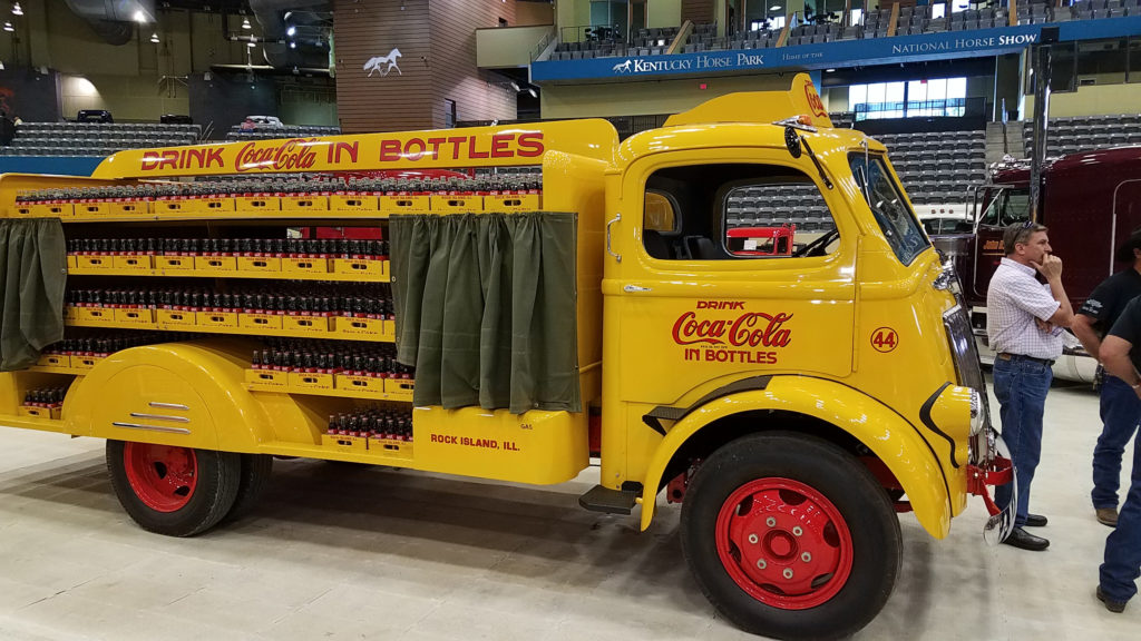 classic-coca-cola-display-truck