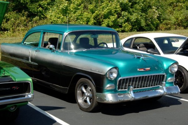 custom chevy 1955 with teal paint