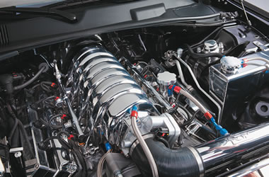 2009 Dodge Challenger SRT 8, engine
