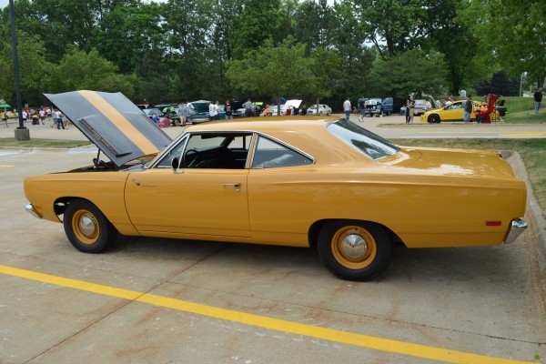 yellow plymouth road runner coupe