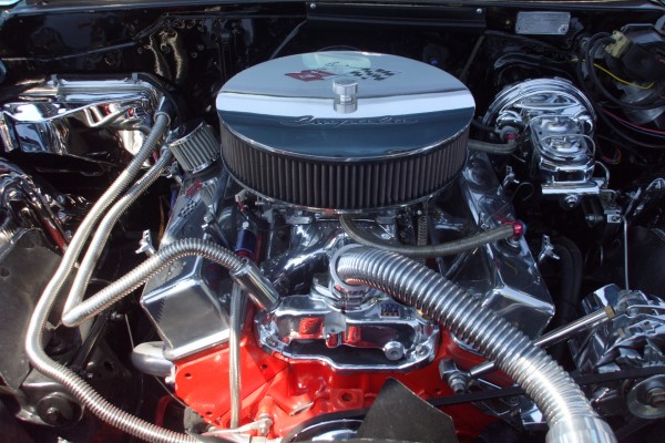 chevy v8 engine in a vintage impala