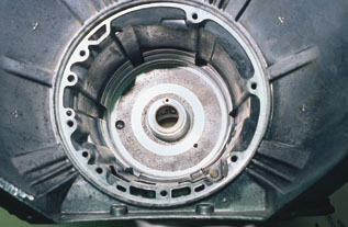 view inside transmission output shaft bore