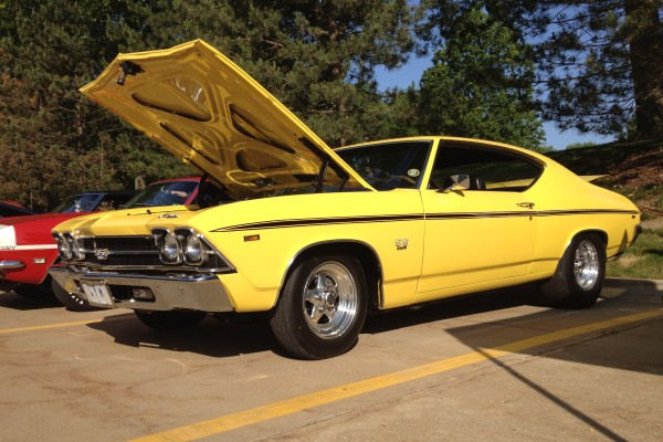 yellow chevy chevelle ss