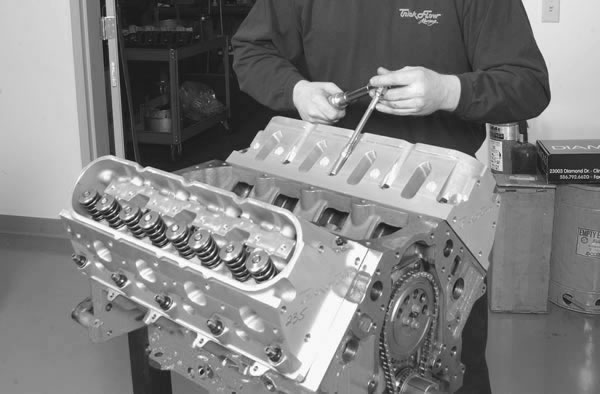 installing cylinder heads onto an ls engine