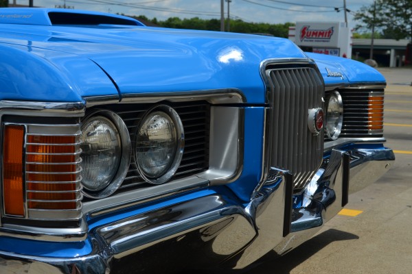 front grille and headlights on a 1971 Mercury Cougar