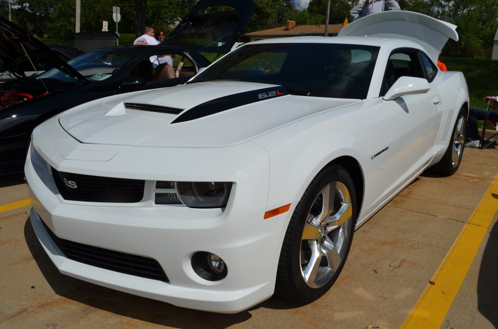 white 2012 Camaro 1SS at summit racing