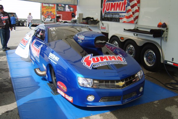 summit racing camaro getting serviced between races in pits