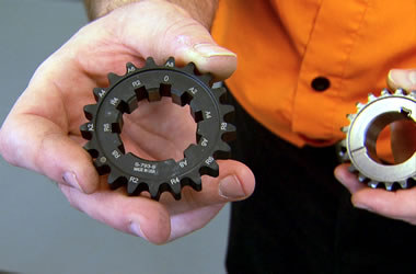 comparing timing gears for a ford modular v8
