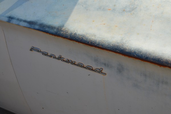 1960 chevy parkwood wagon emblem