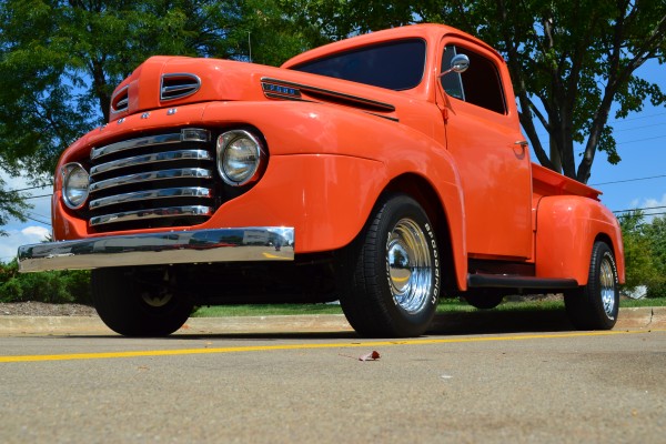 front quarter view of a 1948 Ford F-1 Truck