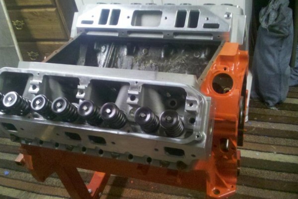 engine with cylinder heads on stand