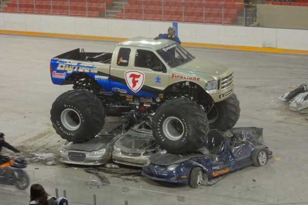 bigfoot monster truck crushing cars