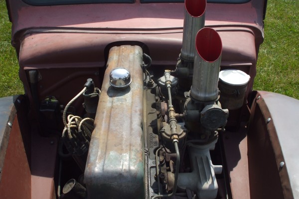 inline six engine in an old hot rod