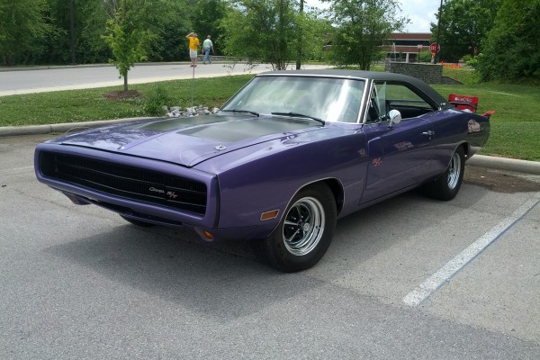 1970 dodge charger r/t with vinyl top in plum crazy purple