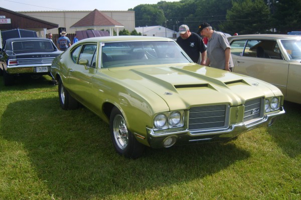 green oldsmobile cutlass post coupe