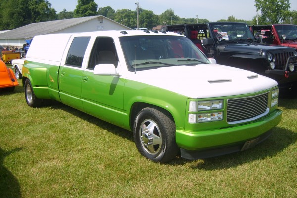 custom chevy Silverado lowered with bed cover