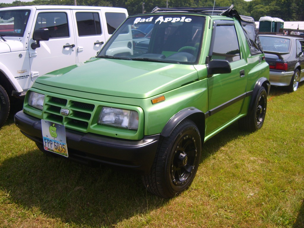 geo tracker custom off-roader