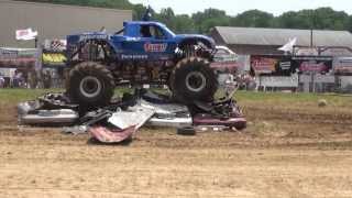 bigfoot monster truck crushing cars