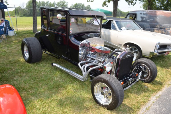t-bucket ford coupe hot rod with sbc v8