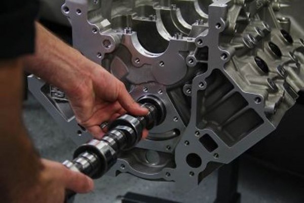installing a camshaft into an engine