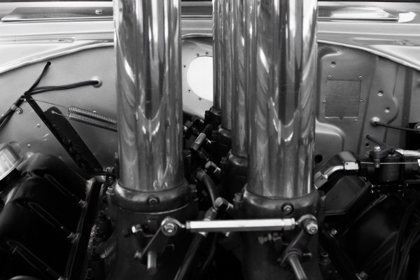 velocity stacks on an engine