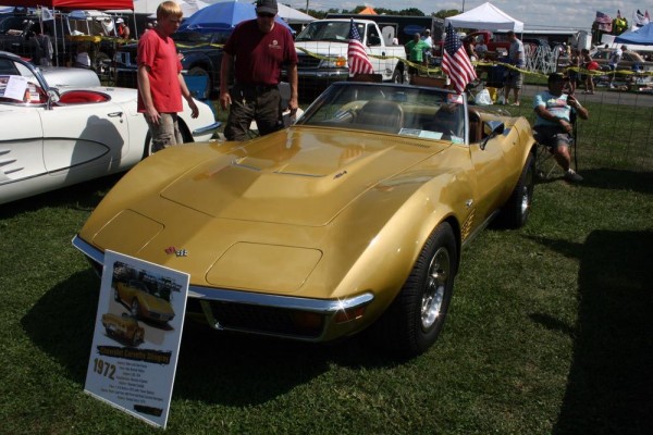 1972 454, gold at Corvettes at Carlisle, 2013 1972 454