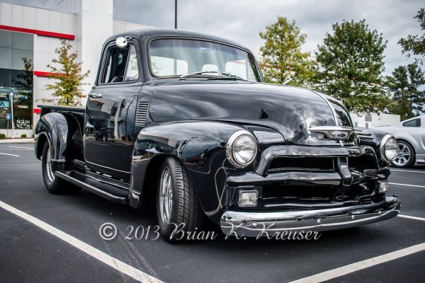 lowered chevy 3100 series hot rod truck