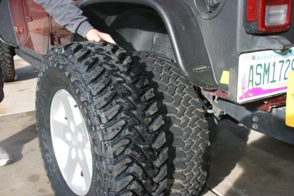 side by side tire size comparison on a jeep wrangler