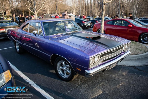vintage plymouth gtx with air grabber hood