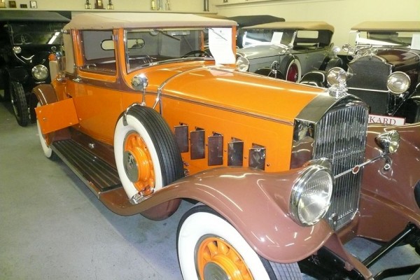 vintage prewar luxury car