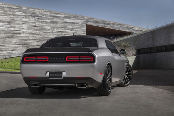 rear view of a 2015 dodge challenger taillights