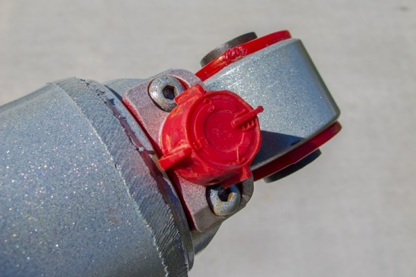 close up of adjustment knob on a tunable shock