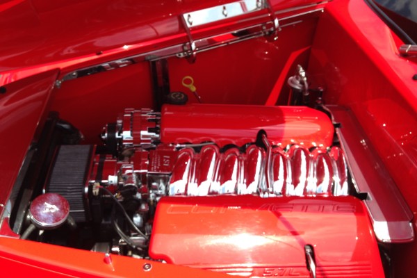 chevy 5.7L LS1 v8 engine in a vintage hot rod