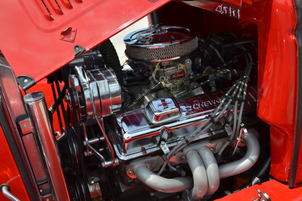 chevy 400 sbc motor in an old hot rod