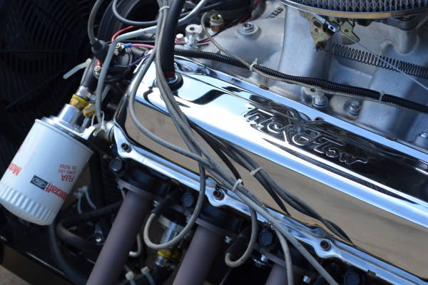 trick flow valve covers on a ford v8 engine
