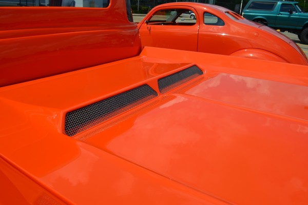rear tonneau cover vents on a 1948 Chevy Pickup Custom Hot rod
