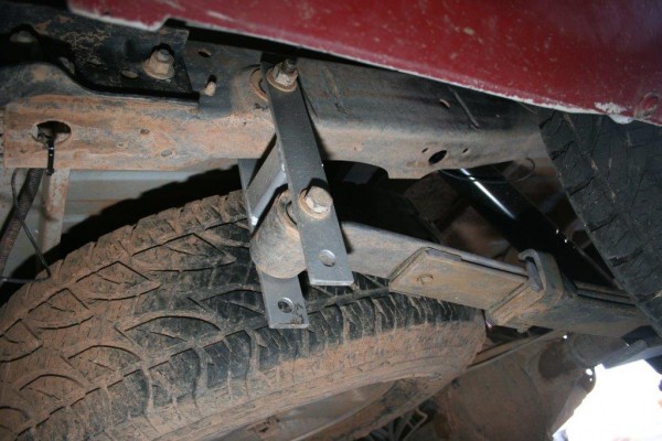 shack lift leaf springs on a jeep truck