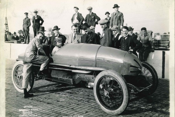 1915 Vintage Photo of an old prewar Indianapolis 500 race car