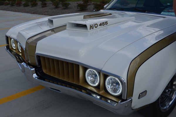 halo headlights on a 1969 Hurst Olds Front